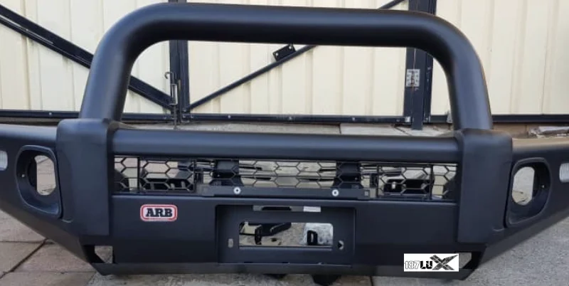TOYOTA HILUX ROUGE SR SR5 ARB SUMMIT SAHARA BULLBAR MATT BLACK