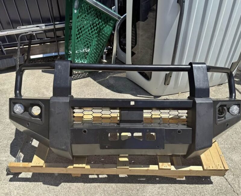 GENUINE MITSUBISHI TRITON MZ BULLBAR
